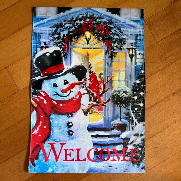 Lot of 4 Lawn‎ Flags Garden Christmas Winter St Patricks Day Love Birds Gnomes - Picture 3 of 10